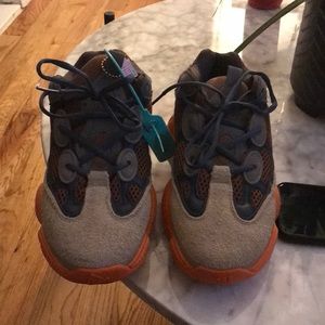 Yeezy 500 enflame brand new